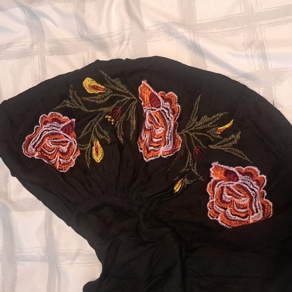 Dress - Picture 2 of 10